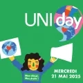 Affiche uniday avec un fond vert et un dessin d'une enfant qui tient un mégaphone et la planète